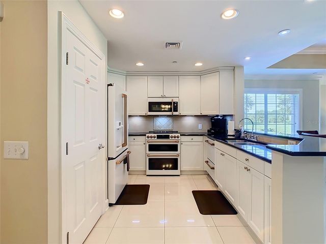 1358 CENTRE COURT RIDGE DRIVE 101, Reunion, FL 34747