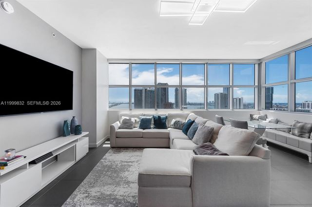 3301 NE 1st Ave H2902, Miami, FL 33137