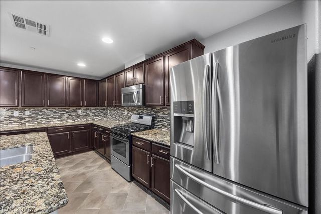 2333 Via Barranca Street, Henderson, NV 89044