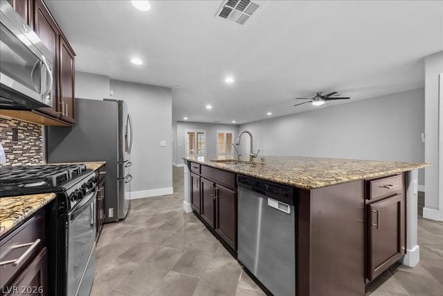 2333 Via Barranca Street, Henderson, NV 89044