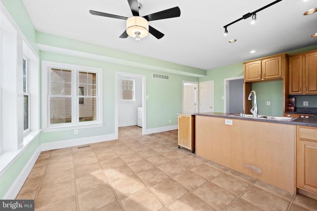 321 FRANKLIN AVE, Phoenixville, PA 19460