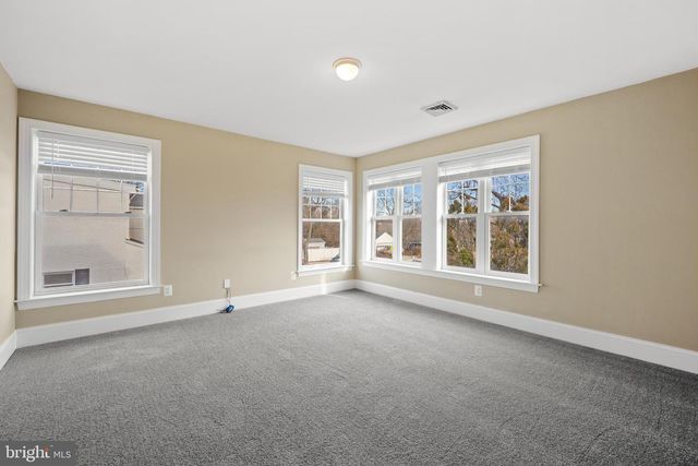 321 FRANKLIN AVE, Phoenixville, PA 19460