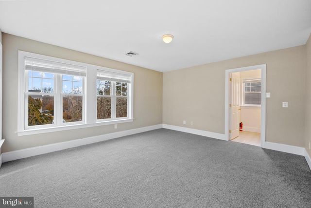 321 FRANKLIN AVE, Phoenixville, PA 19460