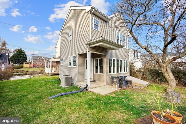 321 FRANKLIN AVE, Phoenixville, PA 19460