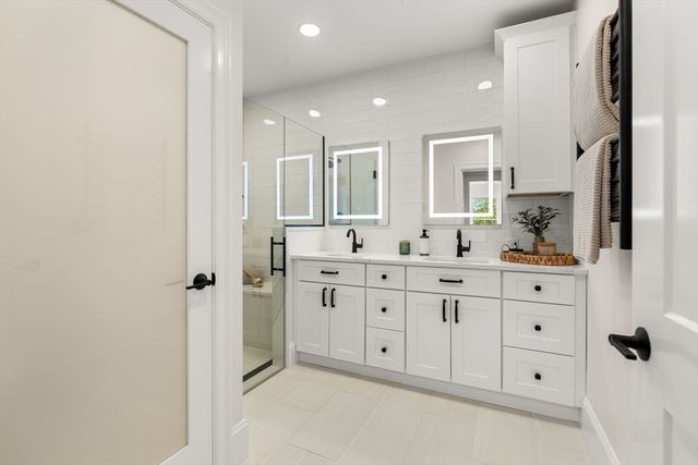 16 Franklin Street 2401, Salem, MA 01970