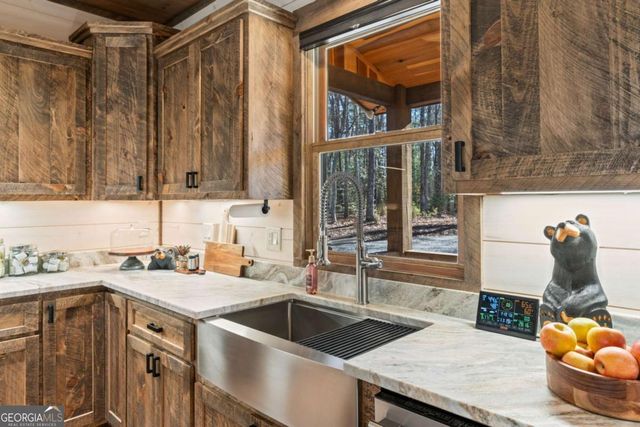 2594 Hwy 2, Blue Ridge, GA 30513