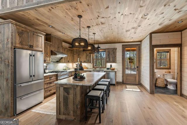 2594 Hwy 2, Blue Ridge, GA 30513