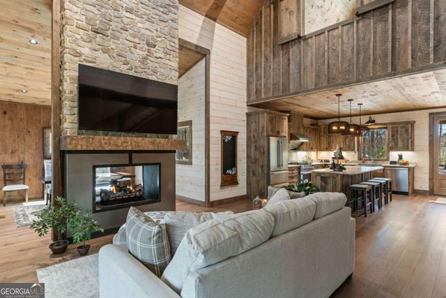 2594 Hwy 2, Blue Ridge, GA 30513