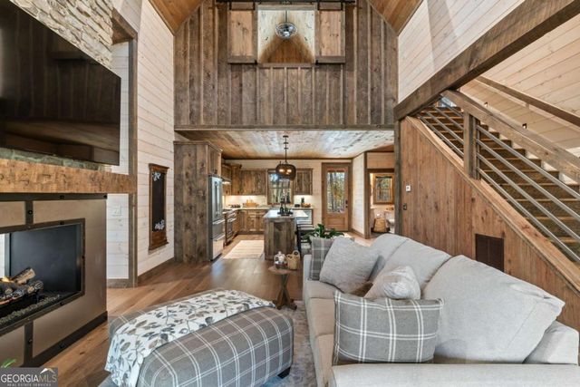 2594 Hwy 2, Blue Ridge, GA 30513