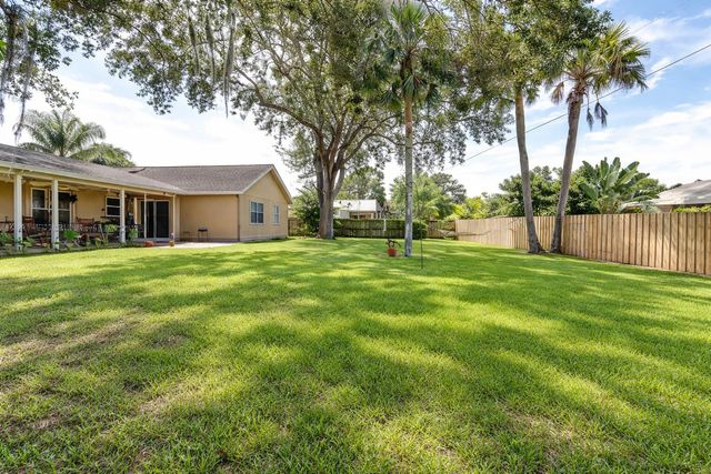 901 SW Gaitor Avenue, Port St. Lucie, Port St Lucie, FL 34953