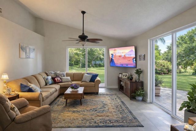 901 SW Gaitor Avenue, Port St. Lucie, Port St Lucie, FL 34953