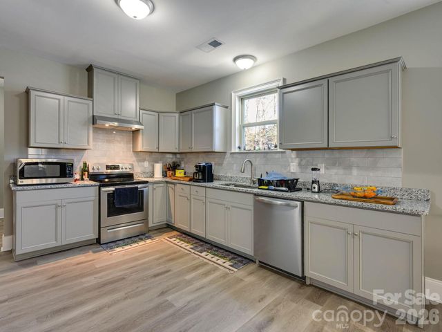 1473 Morningside Drive, Iron Station, NC 28080