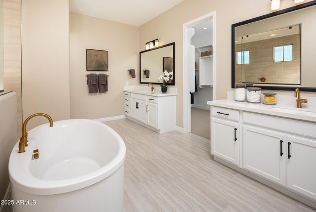 26064 N 77TH Drive, Peoria, AZ 85383