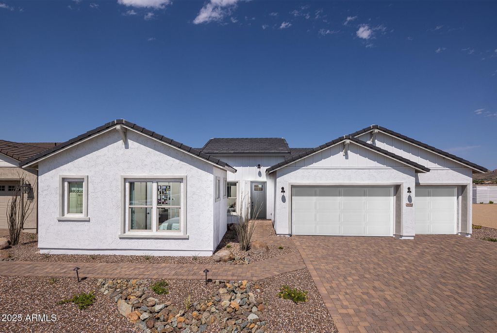 26064 N 77TH Drive, Peoria, AZ 85383