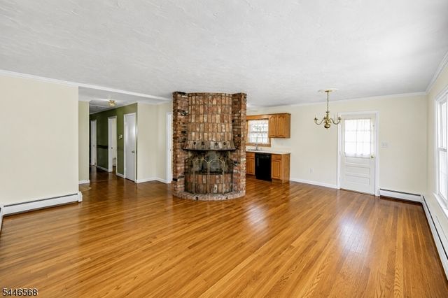 18 Summit Rd, Sparta Twp., NJ 07871