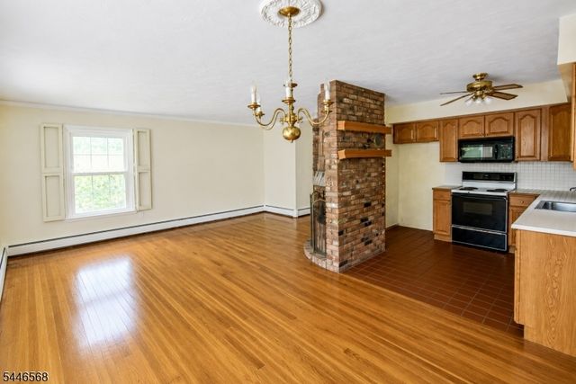 18 Summit Rd, Sparta Twp., NJ 07871