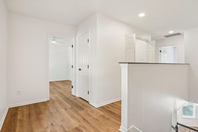 1808 N Mission Circle, Friendswood, TX 77546