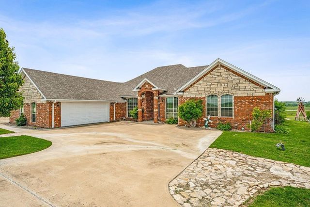 641 Comanche Lake Road, Comanche, TX 76442