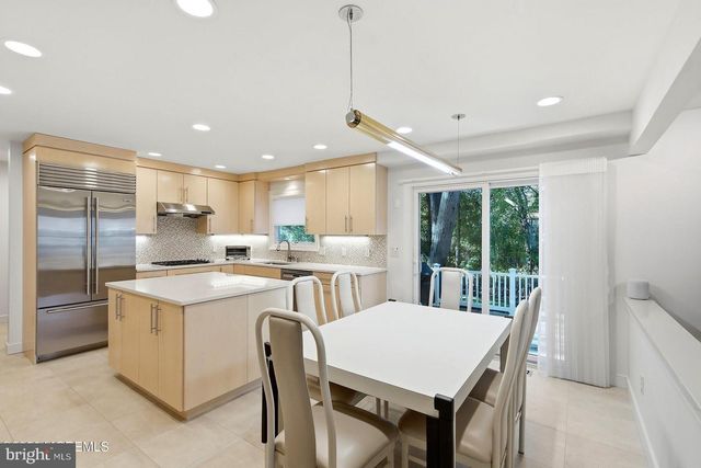 795 FOOTHILL CT, Toms River, NJ 08753