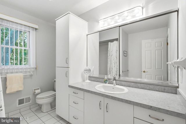 795 FOOTHILL CT, Toms River, NJ 08753