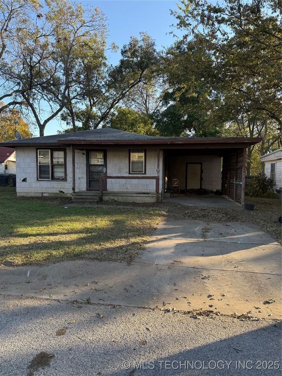 616 8th SE, Ardmore, OK 73401