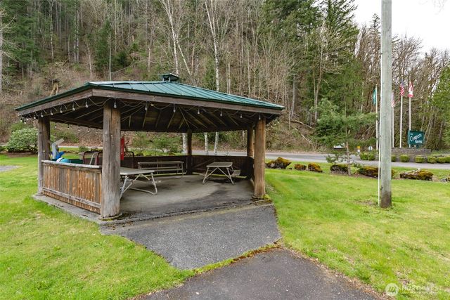1159 Alder Lane, Maple Falls, WA 98266