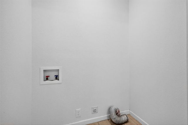 409 W Burton Street, Sherman, TX 75092