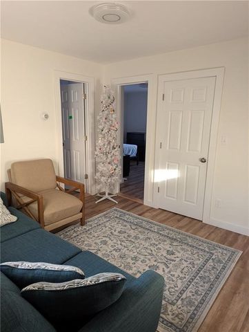 37 Ann Street 2, Newport, RI 02840