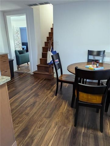 37 Ann Street 2, Newport, RI 02840