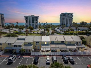 2801 N Hwy A1a Apt E, Fort Pierce, FL 34949