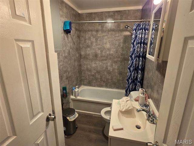 125 Saint Robert Drive, Cahokia, IL 62206