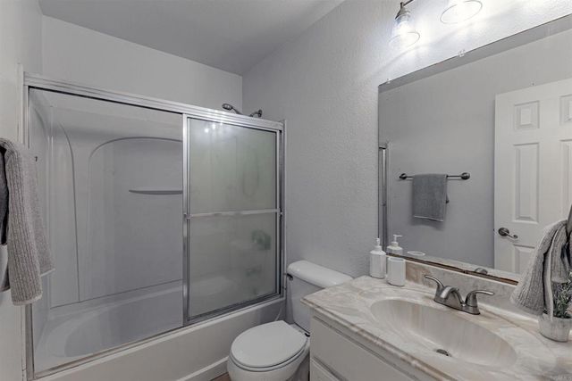 188 S Lincoln Avenue 22, El Cajon, CA 92020