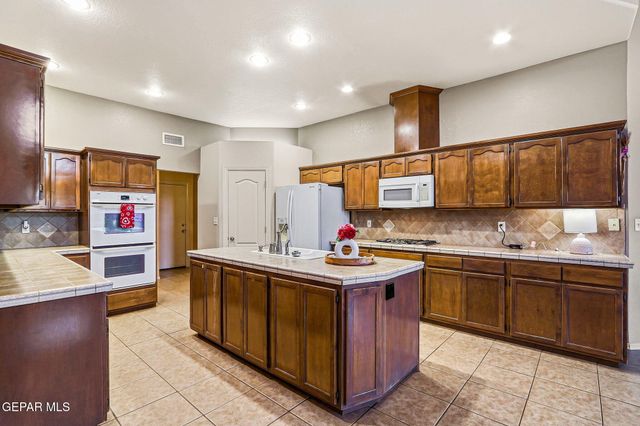 11956 PASEO DORADO Circle, El Paso, TX 79936