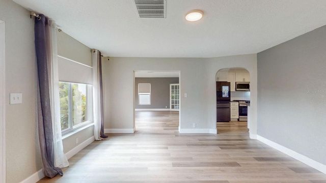 2495 37TH AVENUE N, St Petersburg, FL 33713