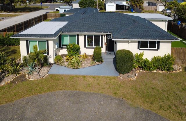 2495 37TH AVENUE N, St Petersburg, FL 33713