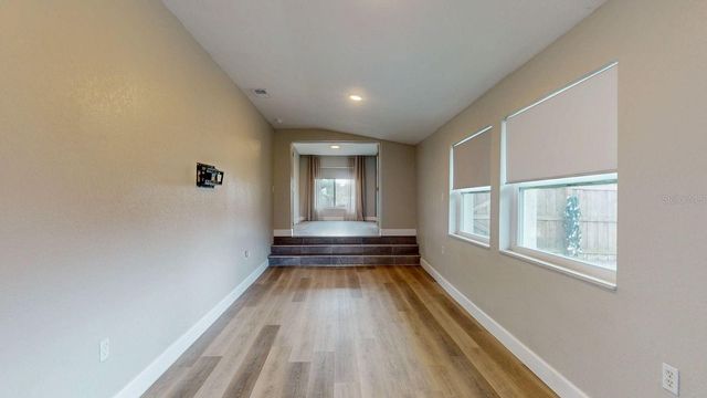 2495 37TH AVENUE N, St Petersburg, FL 33713