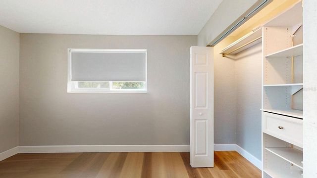 2495 37TH AVENUE N, St Petersburg, FL 33713