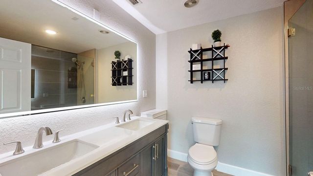 2495 37TH AVENUE N, St Petersburg, FL 33713