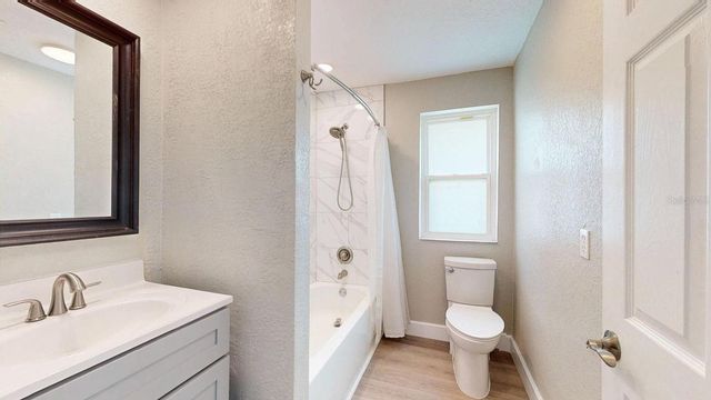 2495 37TH AVENUE N, St Petersburg, FL 33713