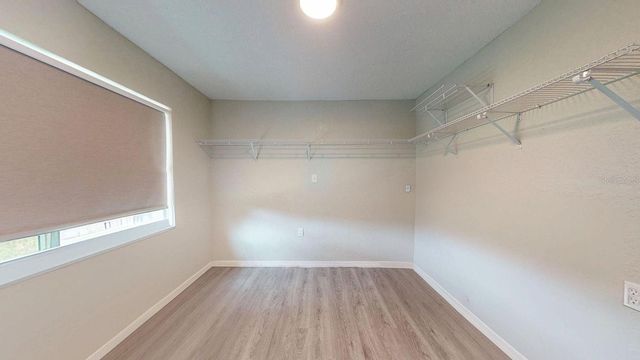 2495 37TH AVENUE N, St Petersburg, FL 33713