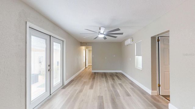 2495 37TH AVENUE N, St Petersburg, FL 33713