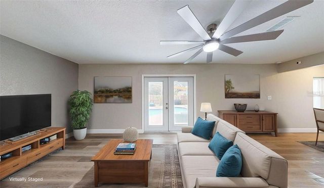 2495 37TH AVENUE N, St Petersburg, FL 33713