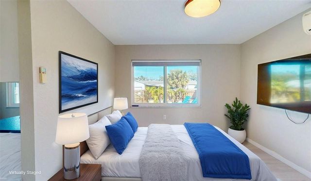 2495 37TH AVENUE N, St Petersburg, FL 33713