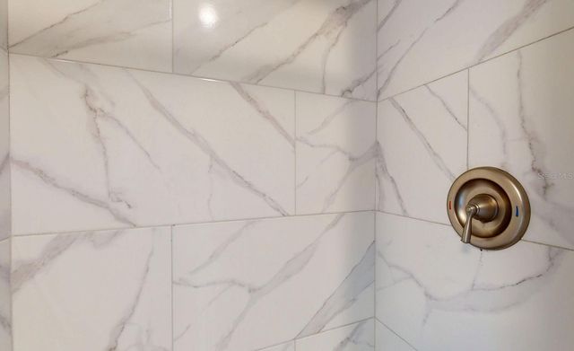 2495 37TH AVENUE N, St Petersburg, FL 33713