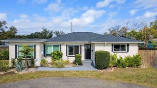 2495 37TH AVENUE N, St Petersburg, FL 33713