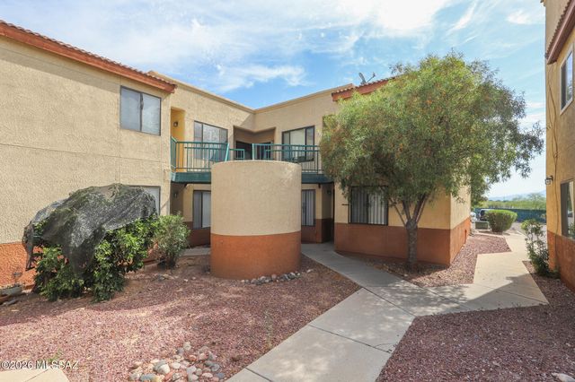 3690 N Country Club Rd Apt 1040, Tucson, AZ 85716