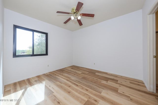 3690 N Country Club Rd Apt 1040, Tucson, AZ 85716