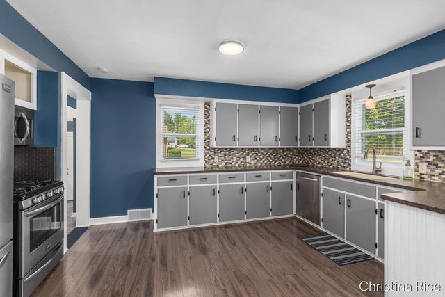 866 76th Street SE, Byron Center, MI 49315