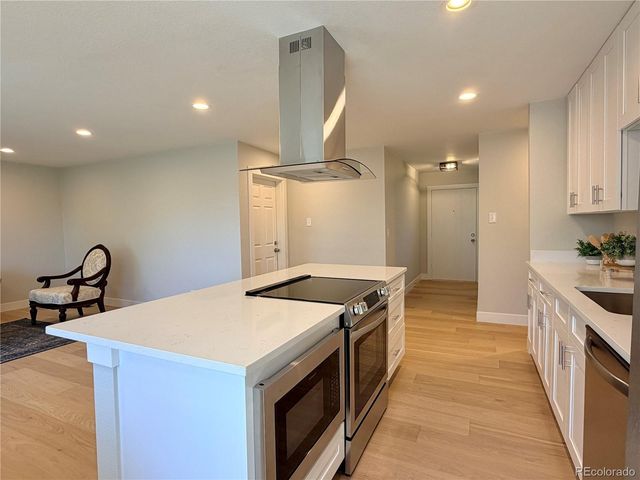 1977 S Deframe Street, Lakewood, CO 80228