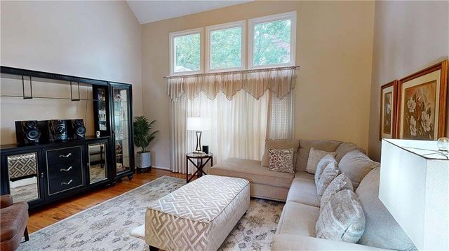 7307 Carriage Creek Road, Woodstock, GA 30189